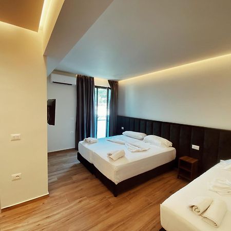 Adriatik Hotel Vlorë Eksteriør billede