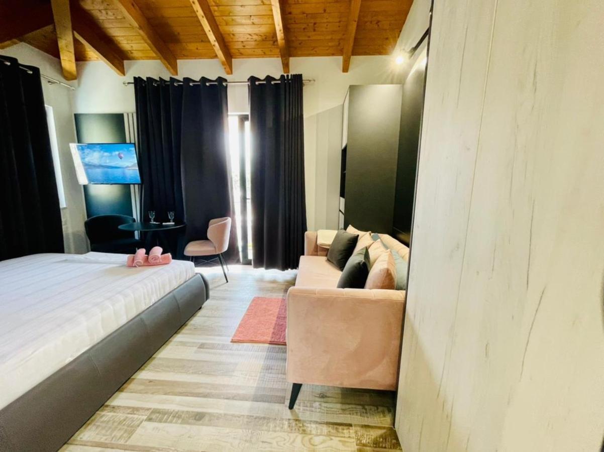 Adriatik Hotel Vlorë Eksteriør billede