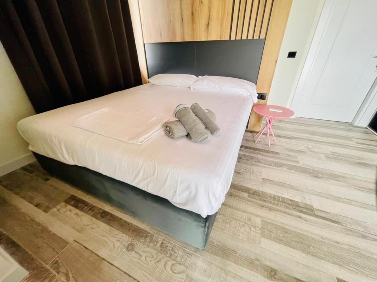 Adriatik Hotel Vlorë Eksteriør billede