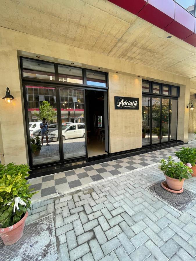 Adriatik Hotel Vlorë Eksteriør billede