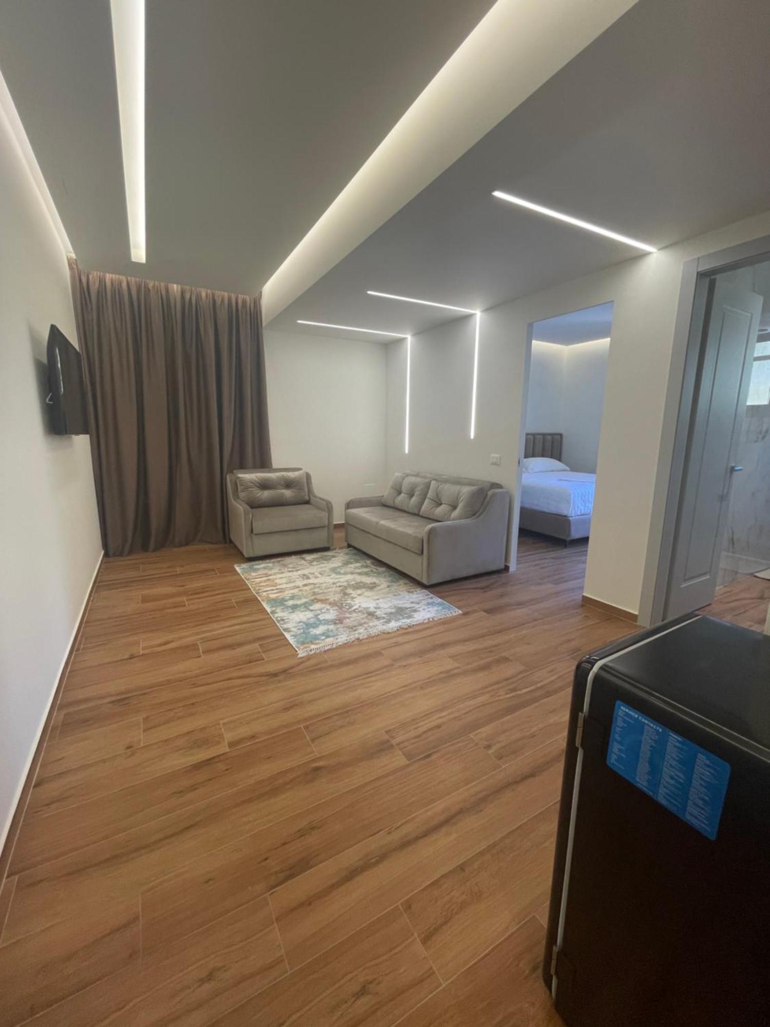 Adriatik Hotel Vlorë Eksteriør billede