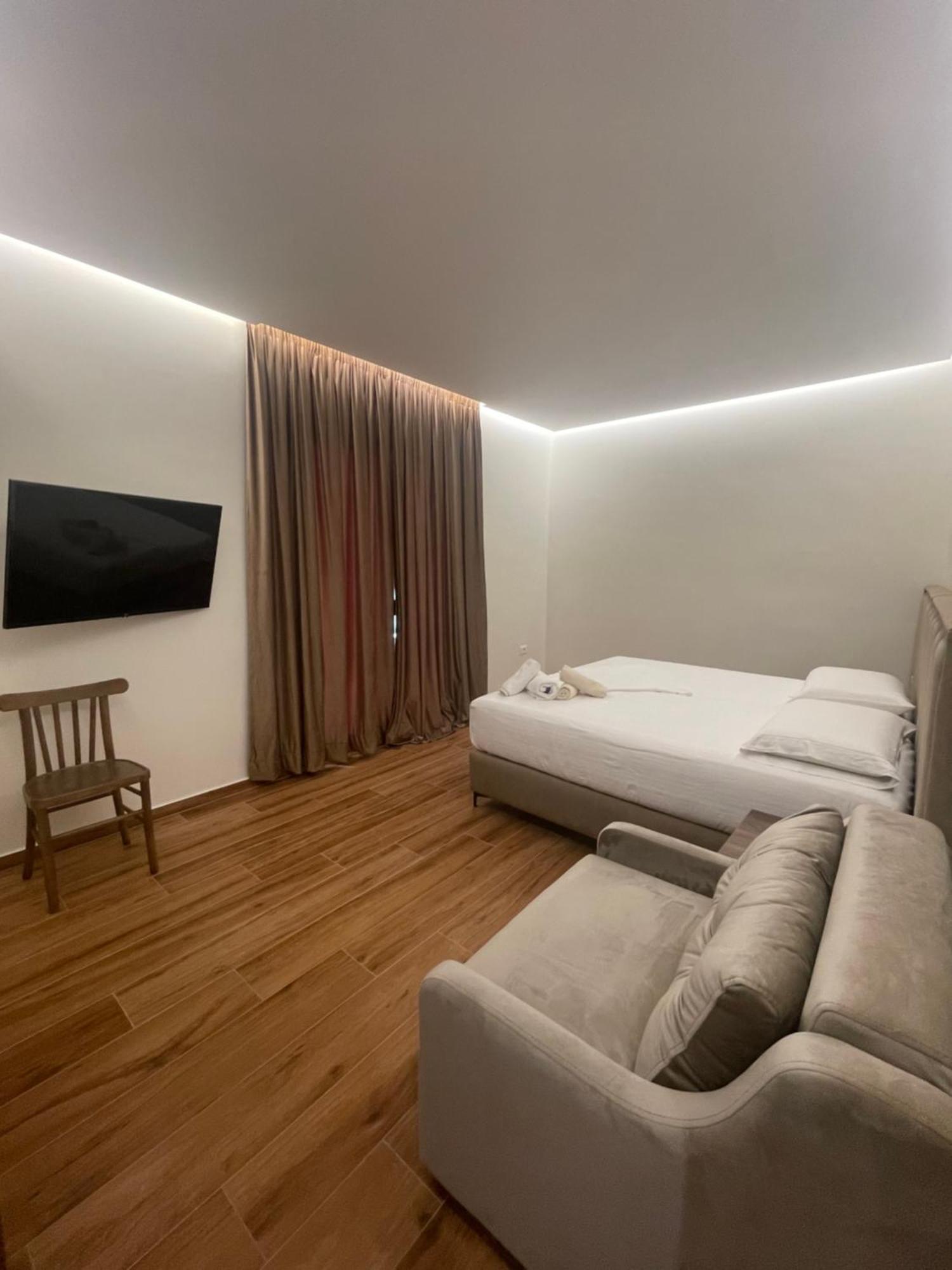 Adriatik Hotel Vlorë Eksteriør billede