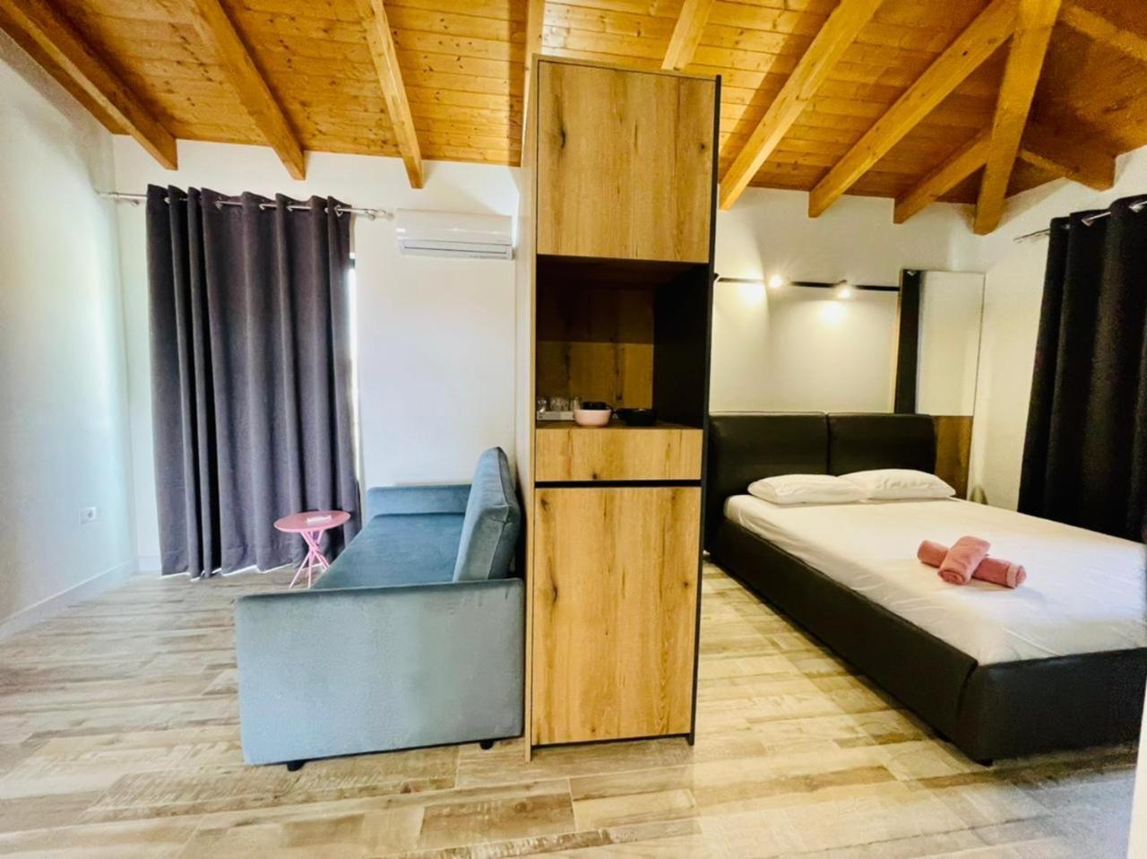 Adriatik Hotel Vlorë Eksteriør billede